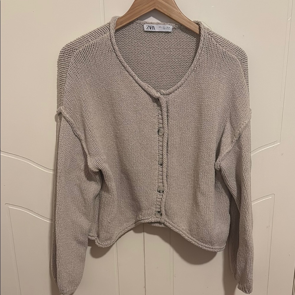 Zara Women's Beige Sweater